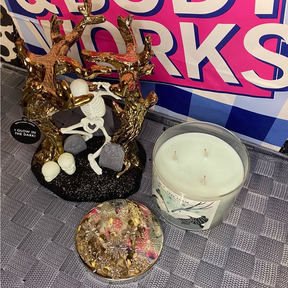 BATH AND BODY WORKS - Picture 12 of 15